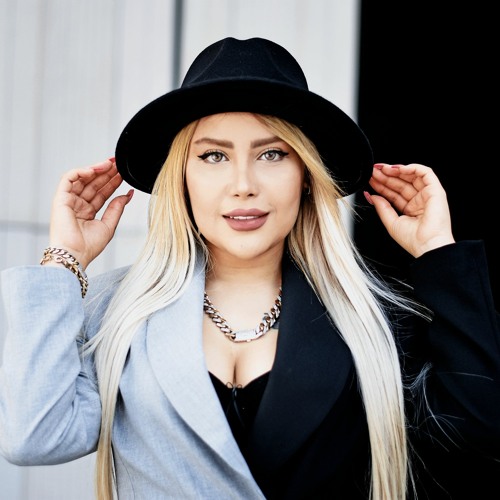 Doram Zadi Nazanin Hamedani